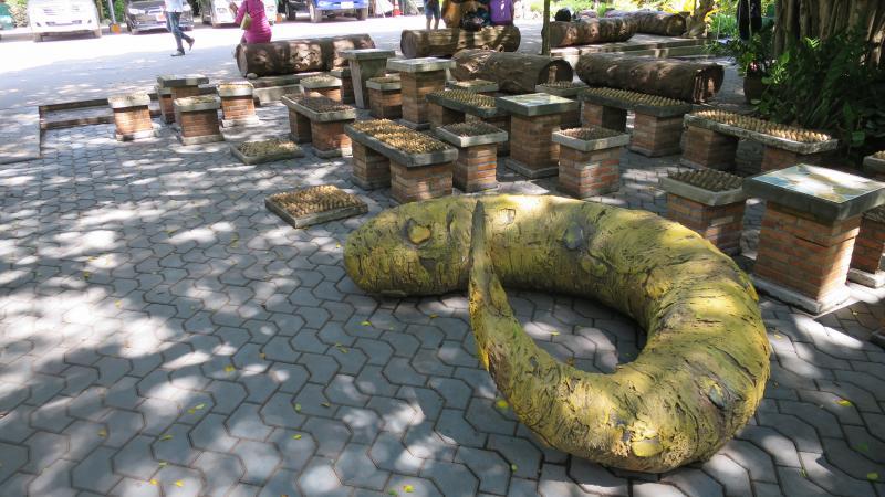 post-21581-0-01099000-1429337897_thumb.j