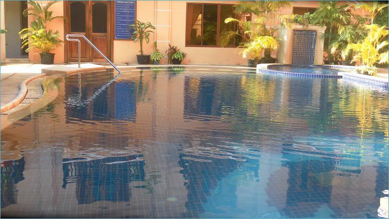 post-231841-0-43867300-1428668913_thumb.