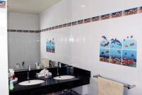 post-122720-0-72192800-1407397673_thumb.