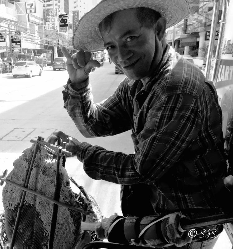 post-52121-0-33594500-1440859326_thumb.j