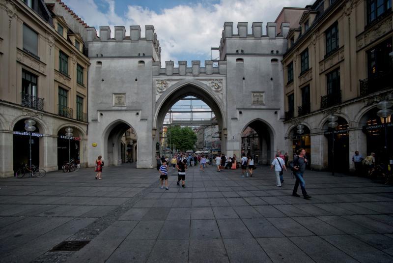 post-93078-0-56751500-1442969392_thumb.j