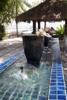 post-62520-0-69578700-1318149902_thumb.j