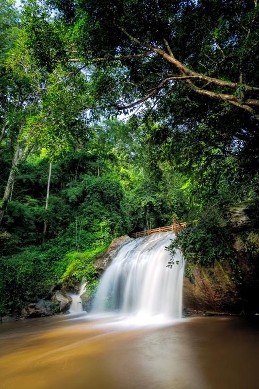 post-171103-0-11728800-1444649264_thumb.