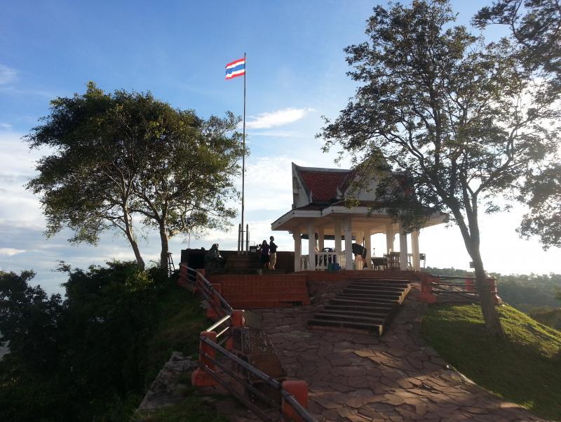 post-19652-0-69215300-1445334580_thumb.j