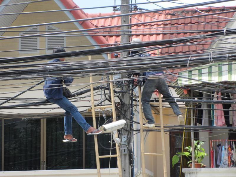 post-35489-0-26593100-1444308795_thumb.j