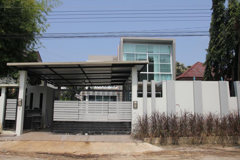 post-38390-0-88468700-1447239094_thumb.j