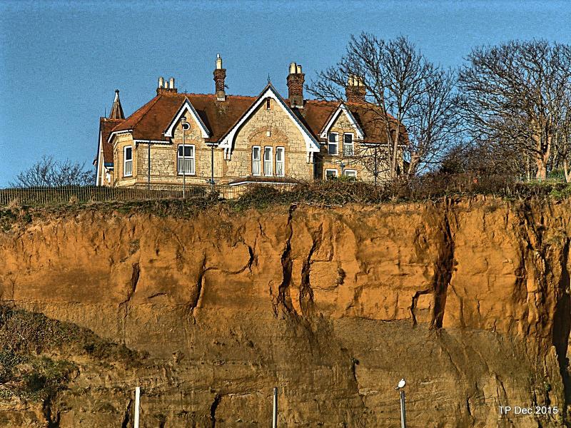 post-237730-0-31473900-1450257468_thumb.