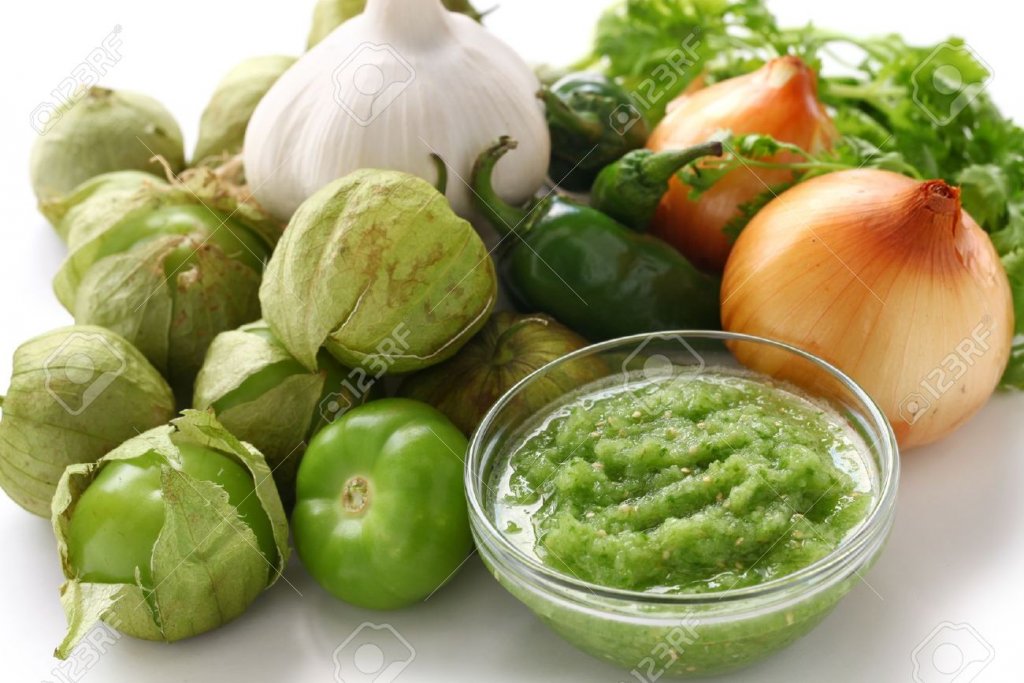 15383529-tomatillo-salsa-verde-ingredients-mexican-cuisine-Stock-Photo.jpg