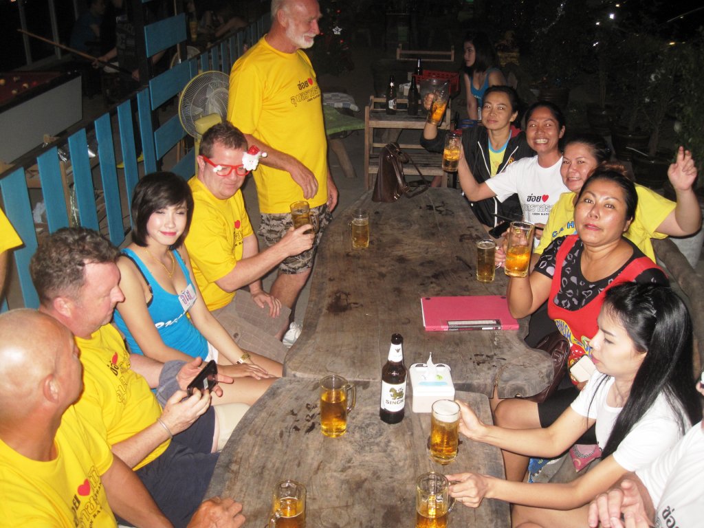 'may I be upstanding GM' hash bar crawl dec15 IMG_4227.JPG