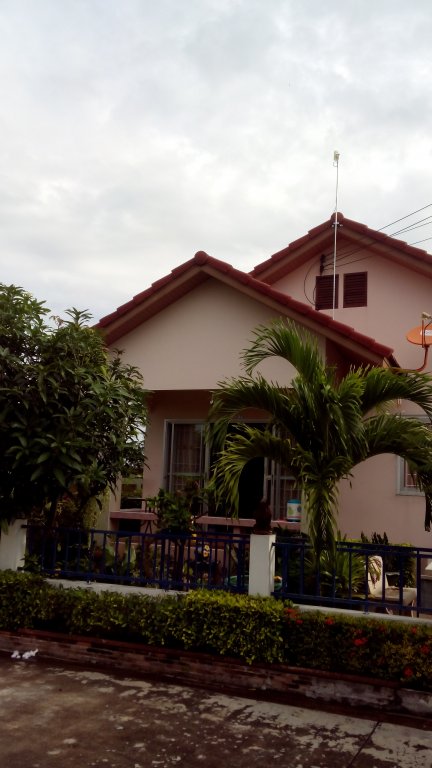 house showing winet.jpg