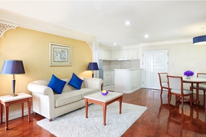 centre_point_hotel_sukhumvit_10_1bedroom_suite_(minimum_2_nights)_larg_300_200_2.jpg