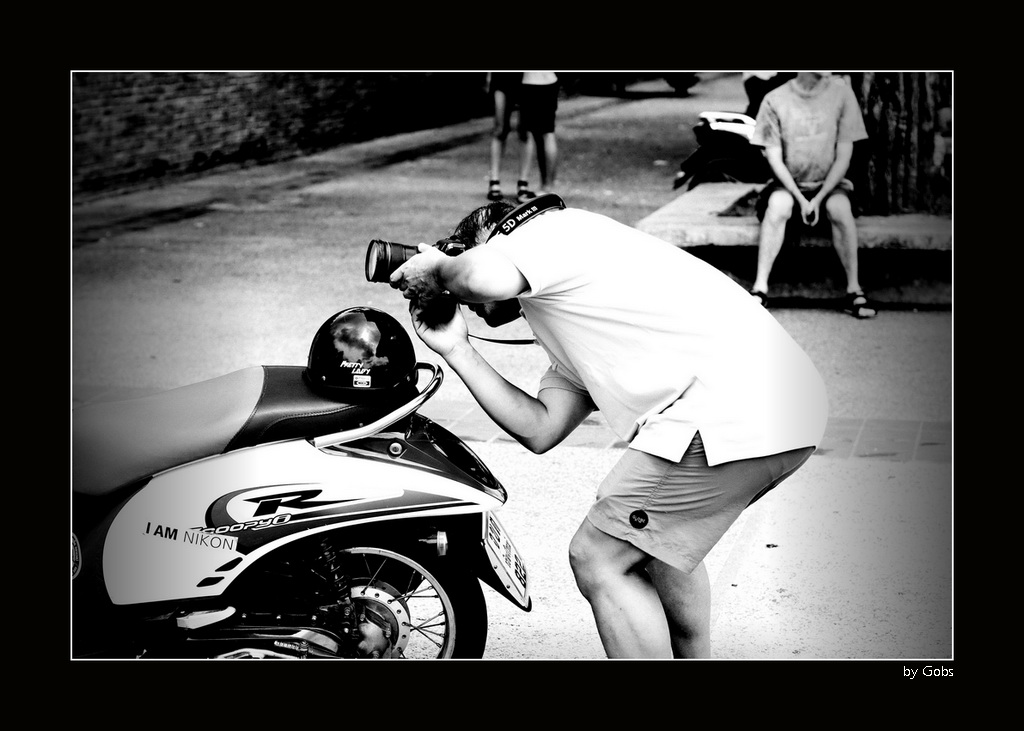 AA2 B&W ACDC.JPG