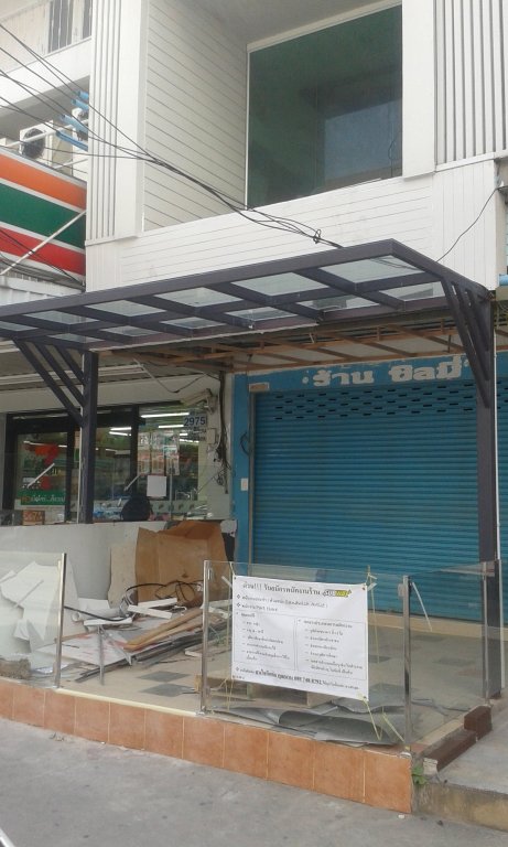 SUBWAY.JOMTIEN2.jpg