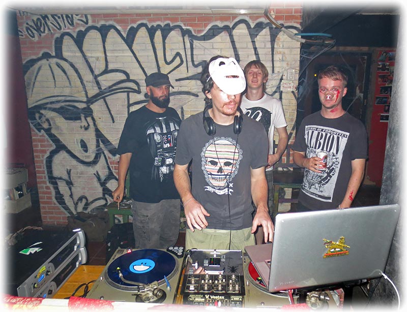 2004.jpg