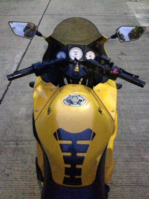 Ninja2011Yellow-08.jpg