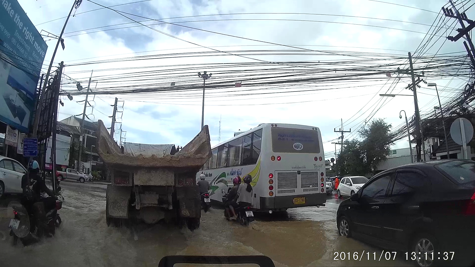 2016_1107_131044_005.MOV_00_00_56_2016-11-12-17h22m34s062 2 .jpg