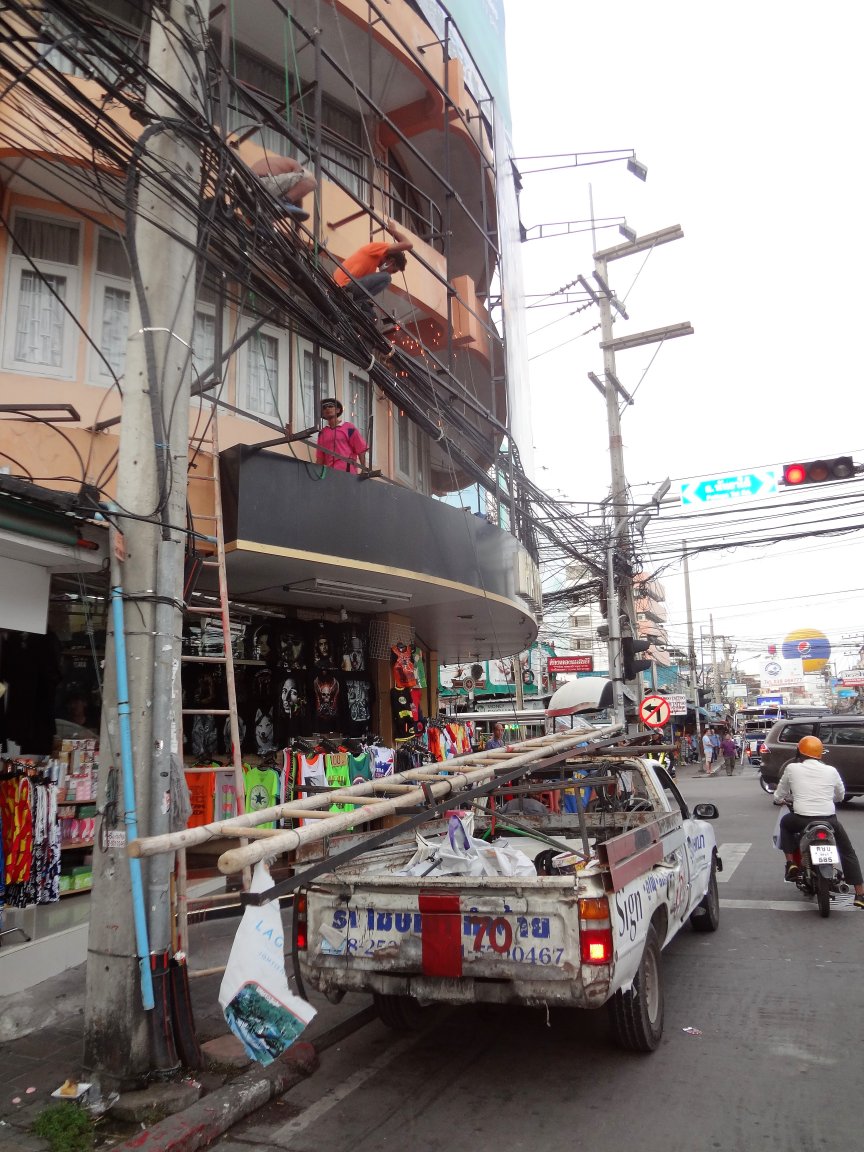 DSC02998 - cropped.jpg