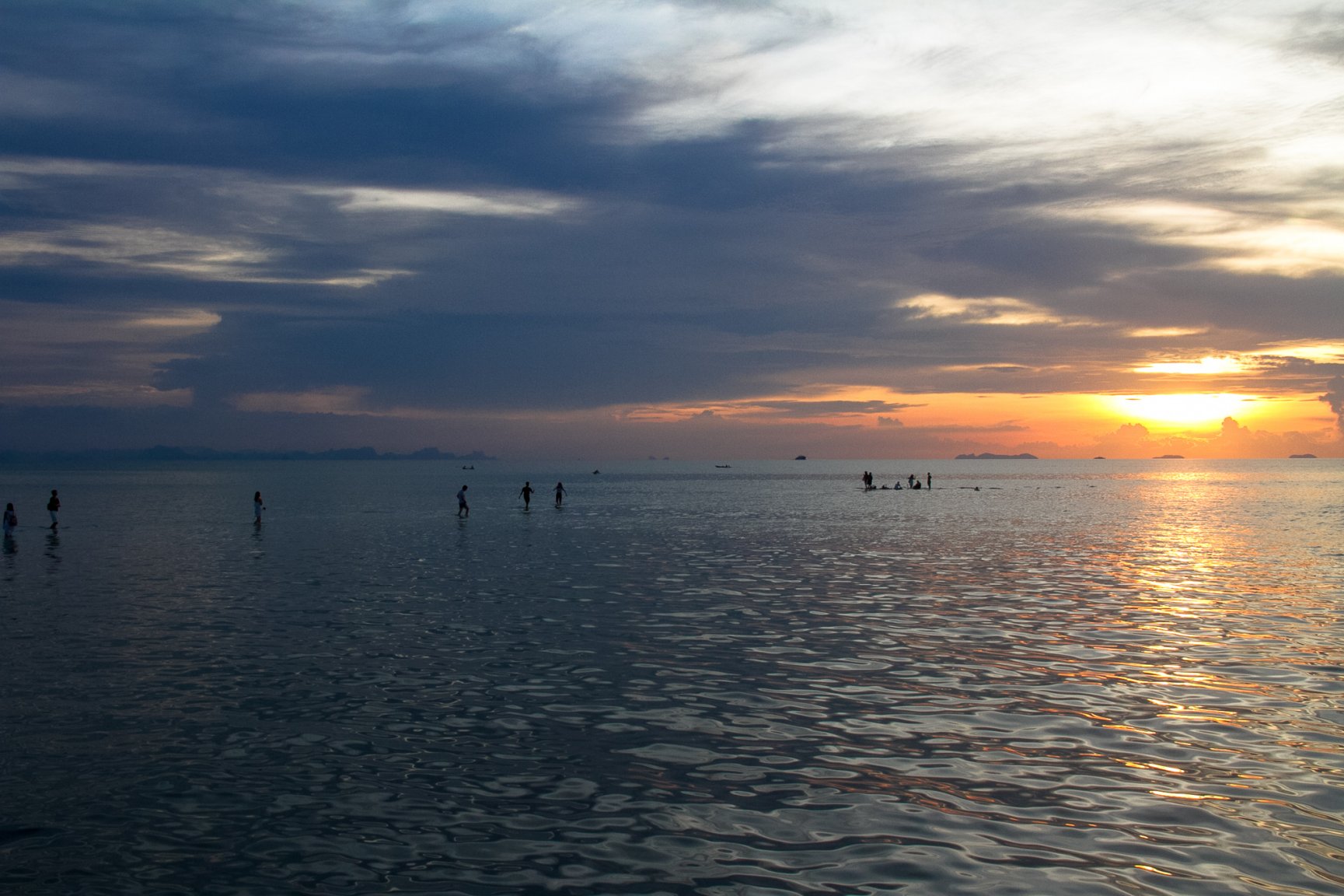 November S and W Samui -9121.jpg