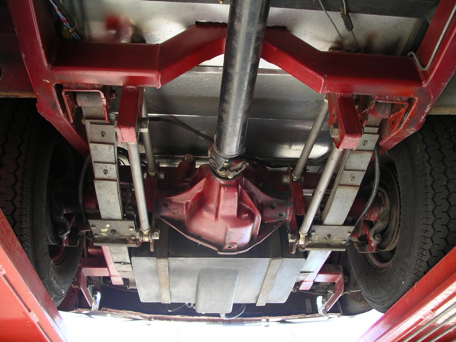 Undercarriage 004.jpg