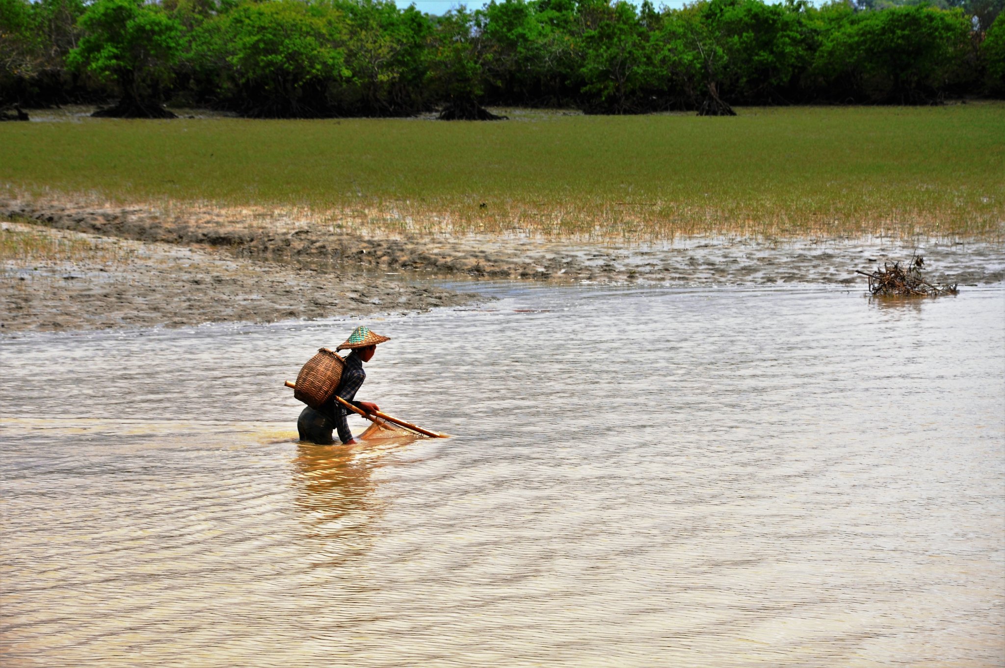 2 DSC_0140 boattrip to M'Rauk-U.jpg
