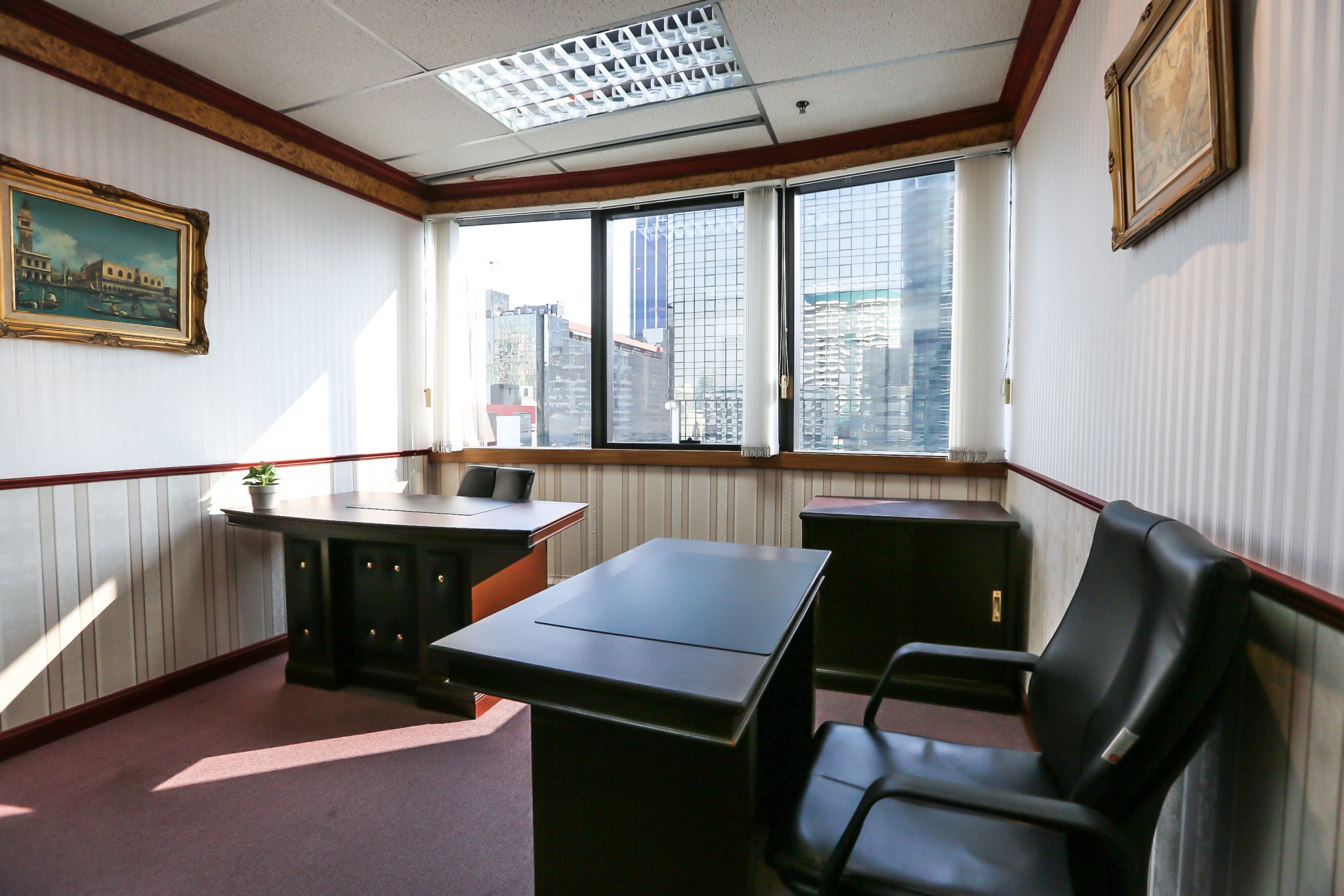 Suite No.8.jpg