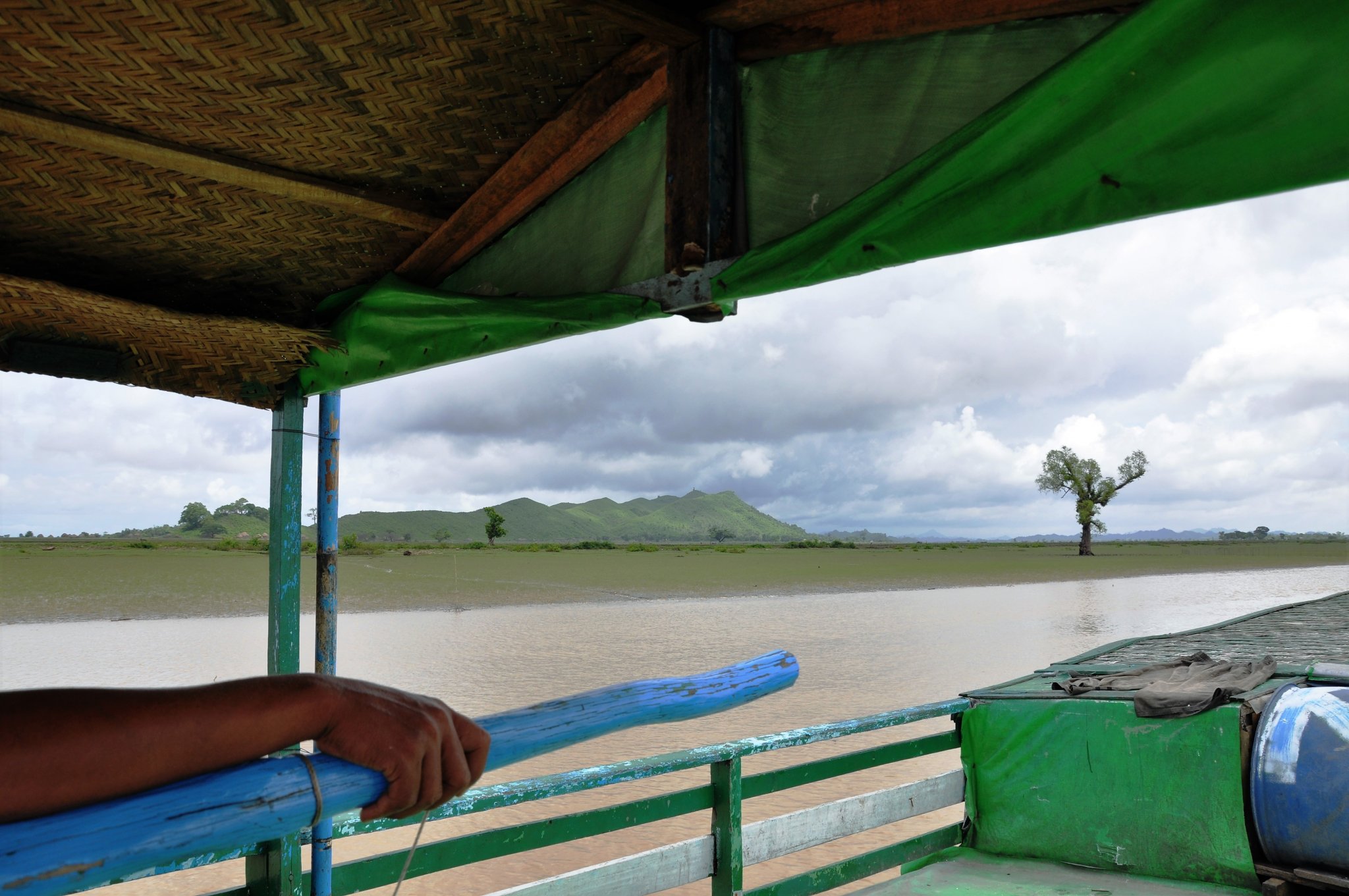 2 DSC_0145 boattrip to M'Rauk-U.jpg