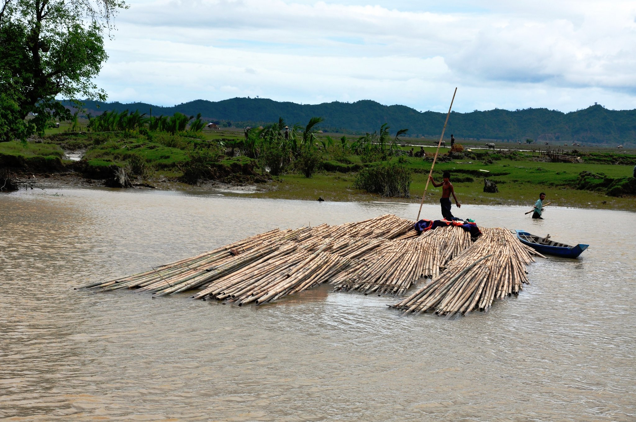 2 DSC_0153 boattrip to M'Rauk-U.jpg