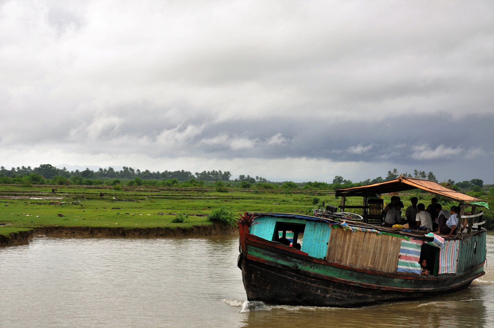 2 DSC_0164 boattrip to M'Rauk-U.jpg
