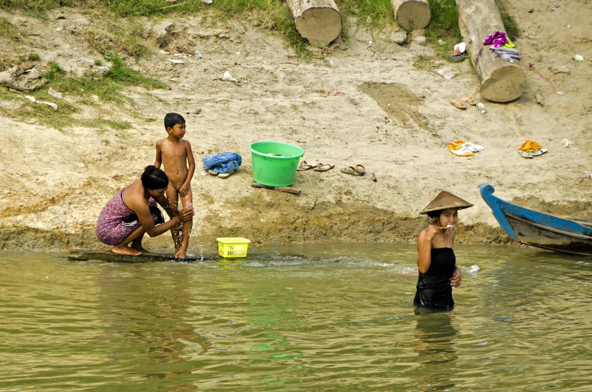 LIfe on the riverbank.jpg