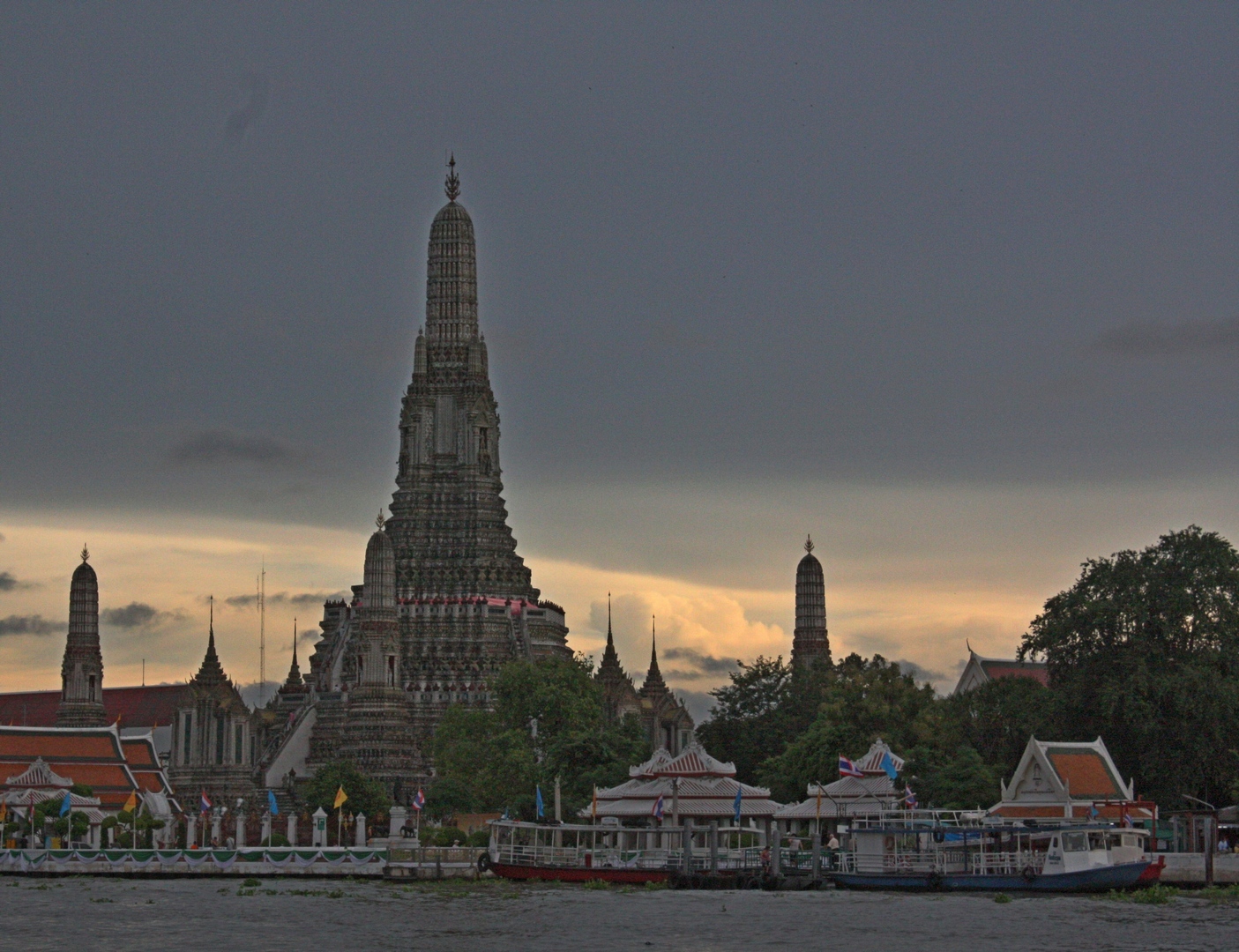 2009_08_30_03122 fs small.jpg