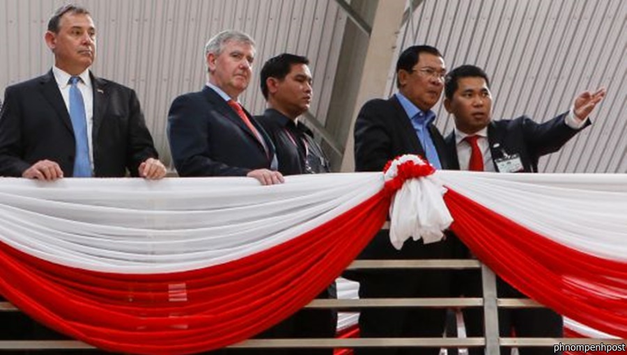 94_7_us_ambassador_william_heidt_left_and_prime_minister_hun_sen_second_right_at_the_opening_of_a_factory_in_phnom_penh_this_week_05_12_2016_pha_lina.jpg