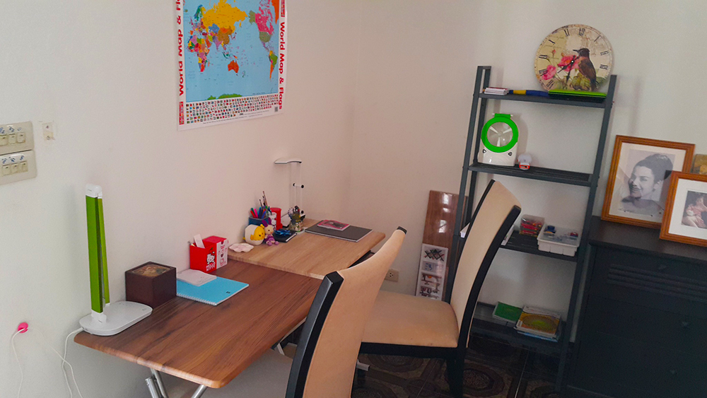 kids-work-space.jpg