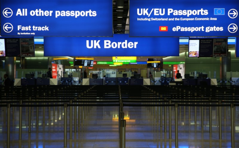 2017-01-09T133138Z_1_LYNXMPED080WM_RTROPTP_3_BRITAIN-EU-IMMIGRATION.JPG