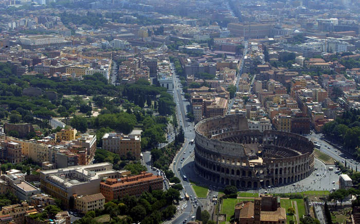 2017-01-18T115956Z_1_LYNXMPED0H0X2_RTROPTP_4_ITALY-QUAKE.JPG