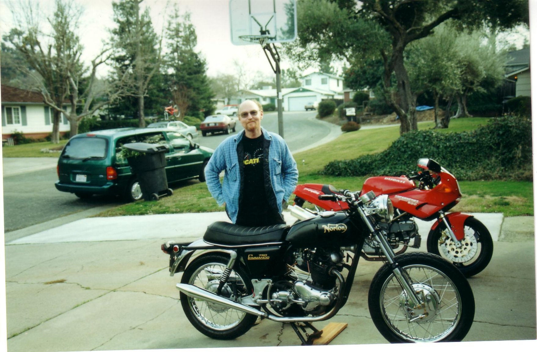 Me, Norton, Ducati.JPG