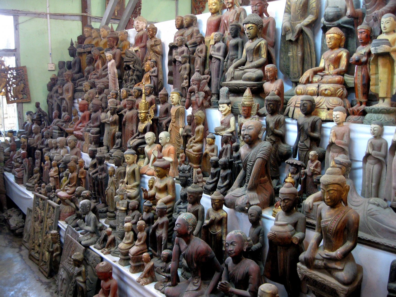 Burmese_woodworking_1.JPG