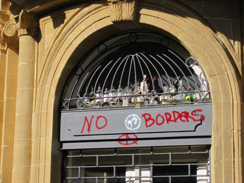 no-borders.jpg