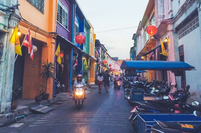 phuket.jpg