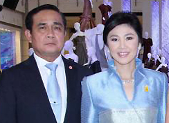 prayut_yingluck.jpg