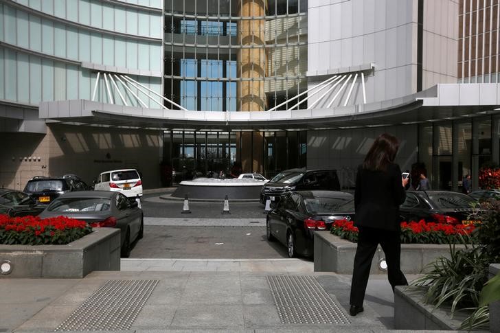 2017-02-06T072629Z_1_LYNXMPED150DG_RTROPTP_3_HONGKONG-CHINA-BILLIONAIRE.JPG