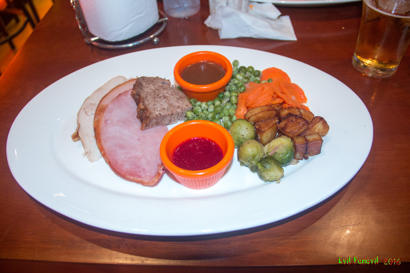 Hooters Xmas dinner.jpg