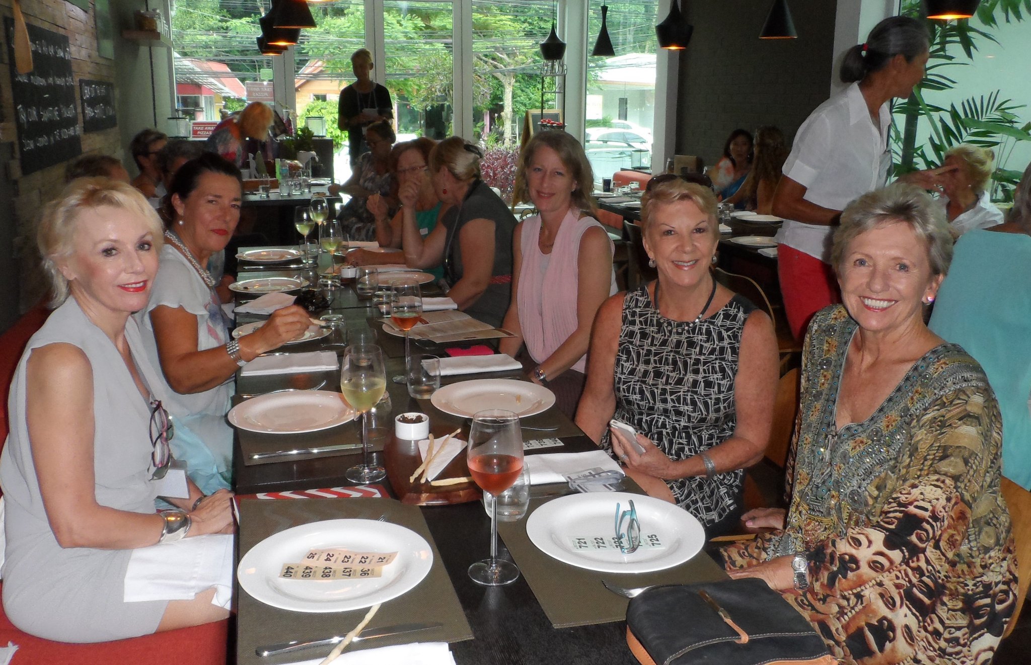 Ladies-@-Lunch.JPG