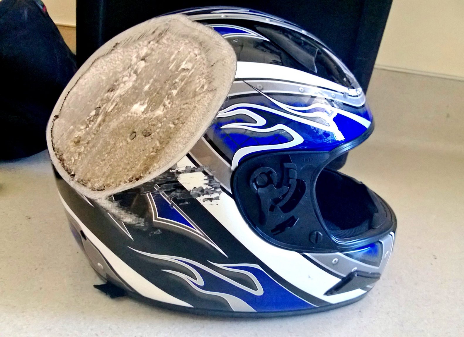 can-such-helmet-damage-be-real_1.jpg