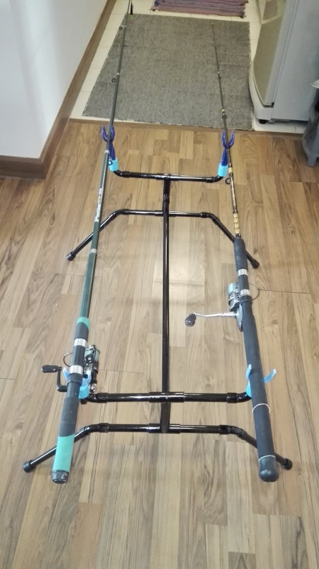 black rod pod.jpg