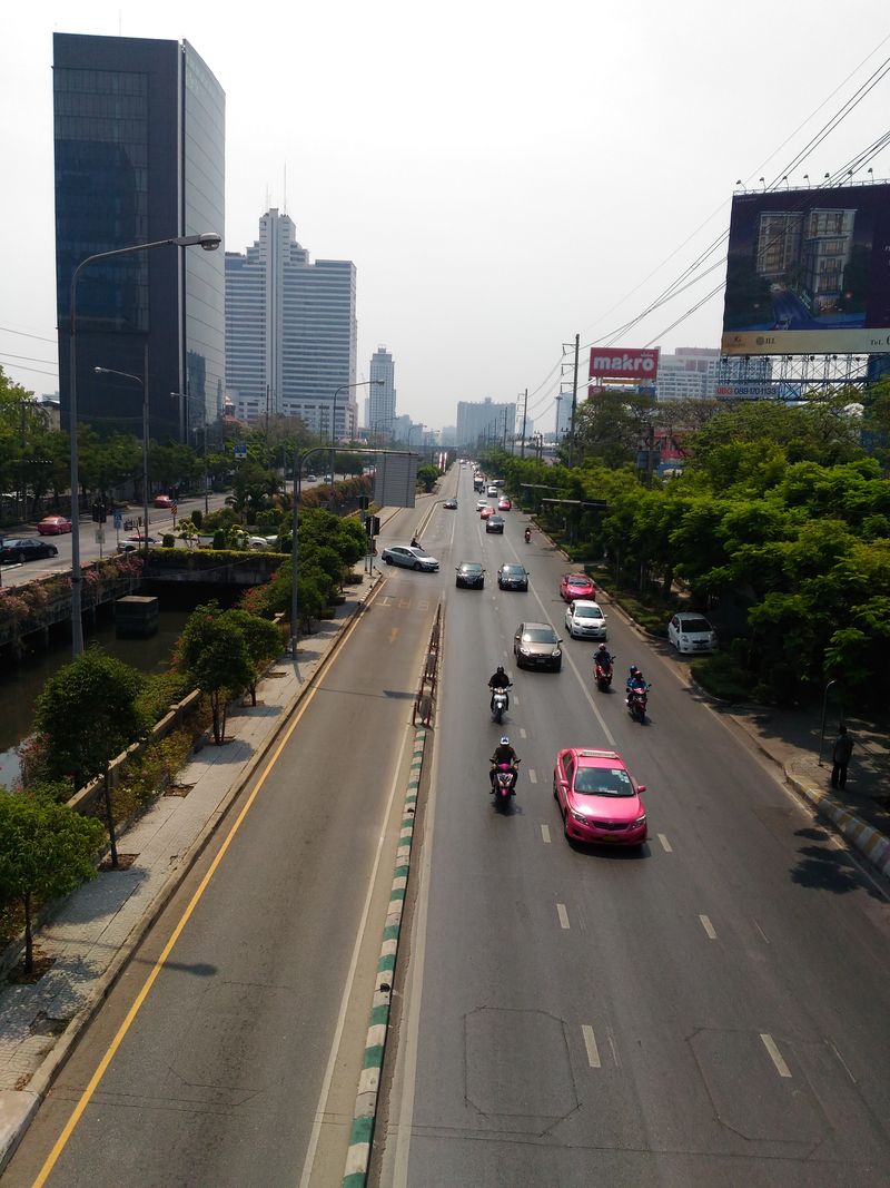 BRT Station Technic Krungthep.jpg