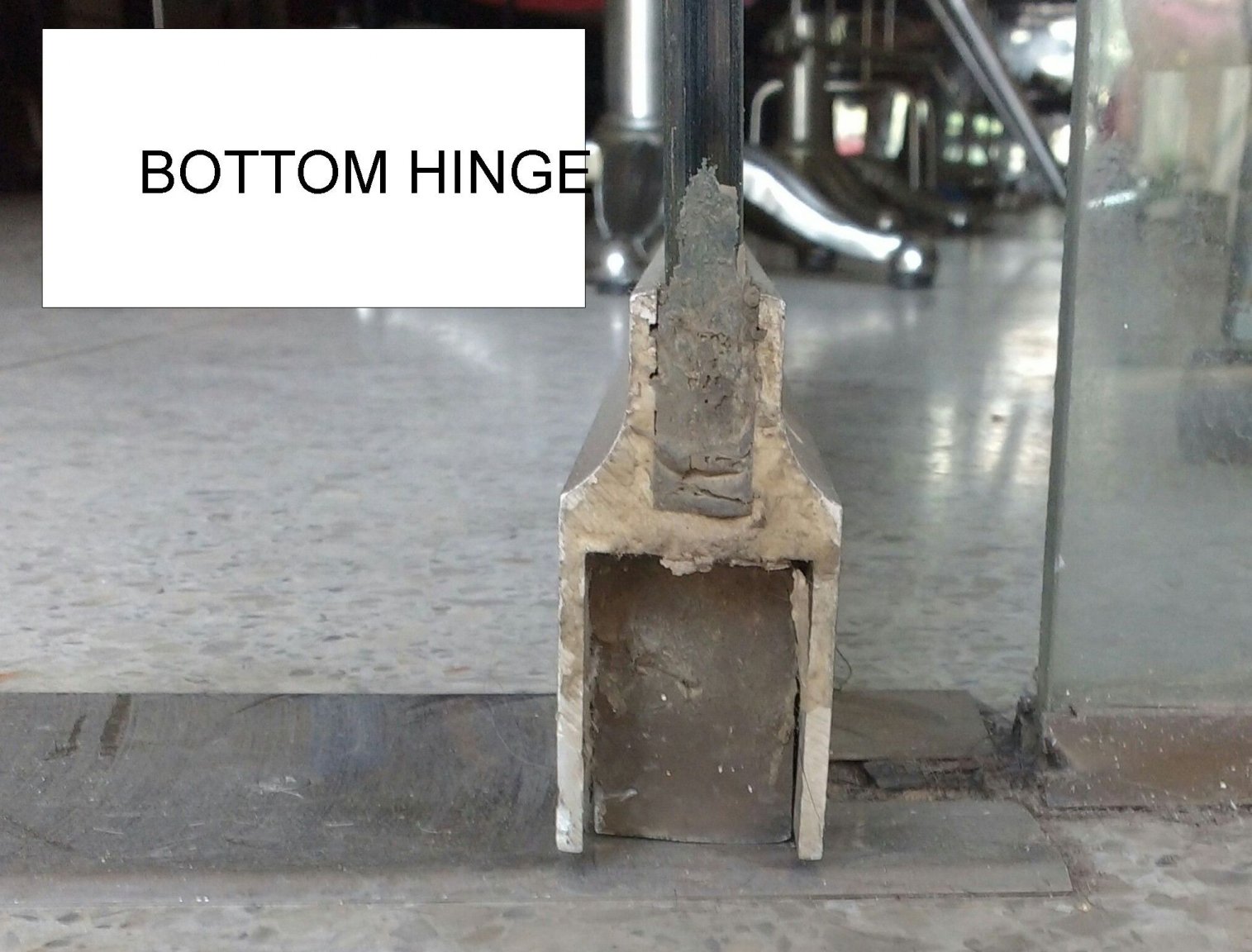 58d7390b1bc2c_bottomhingecp.thumb.jpg.63280e285b2cf54fac8e0c2dd5b7ea19.jpg