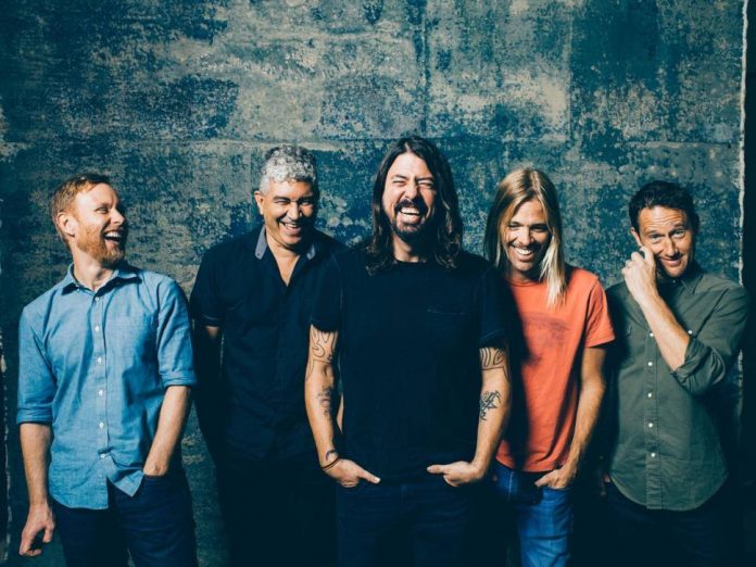FOOFIGHTERS-696x522.jpg
