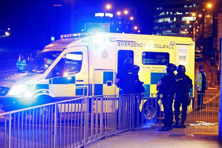 2017-05-23T111805Z_21_LYNXMPED4M06N_RTROPTP_3_BRITAIN-SECURITY-MANCHESTER.JPG