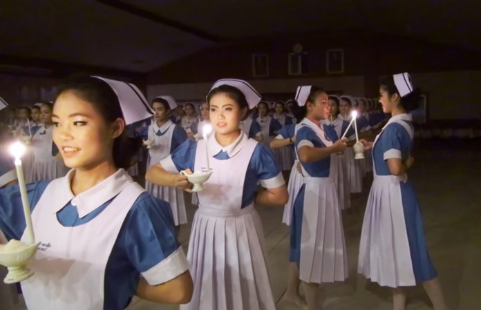 Nurse-grad2558-696x449.jpg