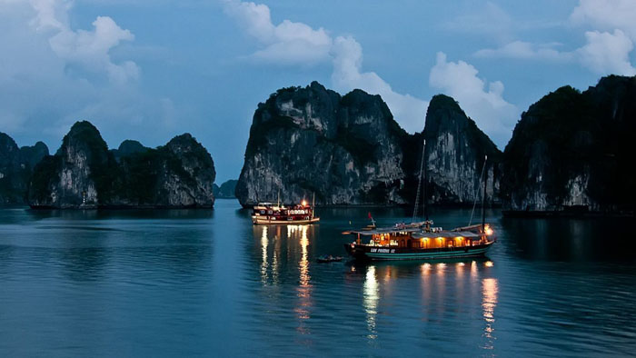 david-navais-vietnam-ha-long-bay.jpg